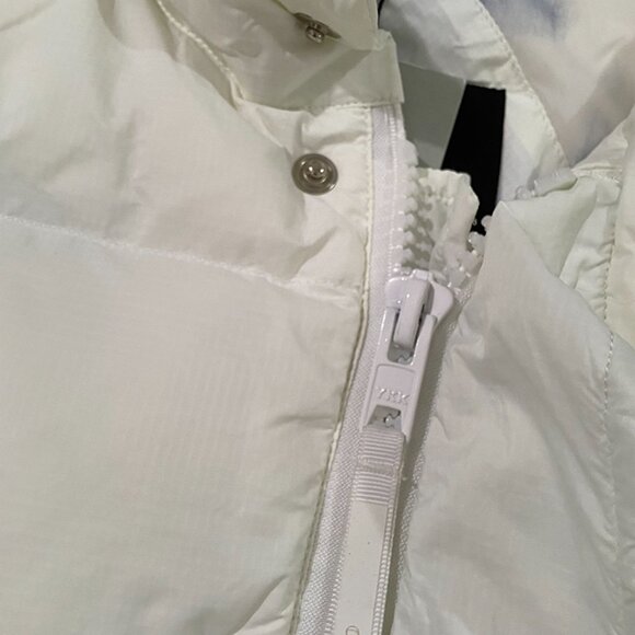 Canada Goose White Stand Collar Down Vest - Picture 6 of 11